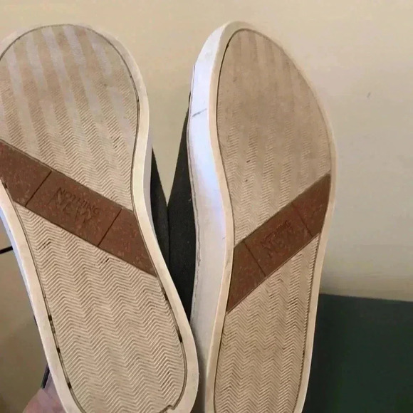 Nothing New On Thursday high top sneakers - Picture 7 of 9